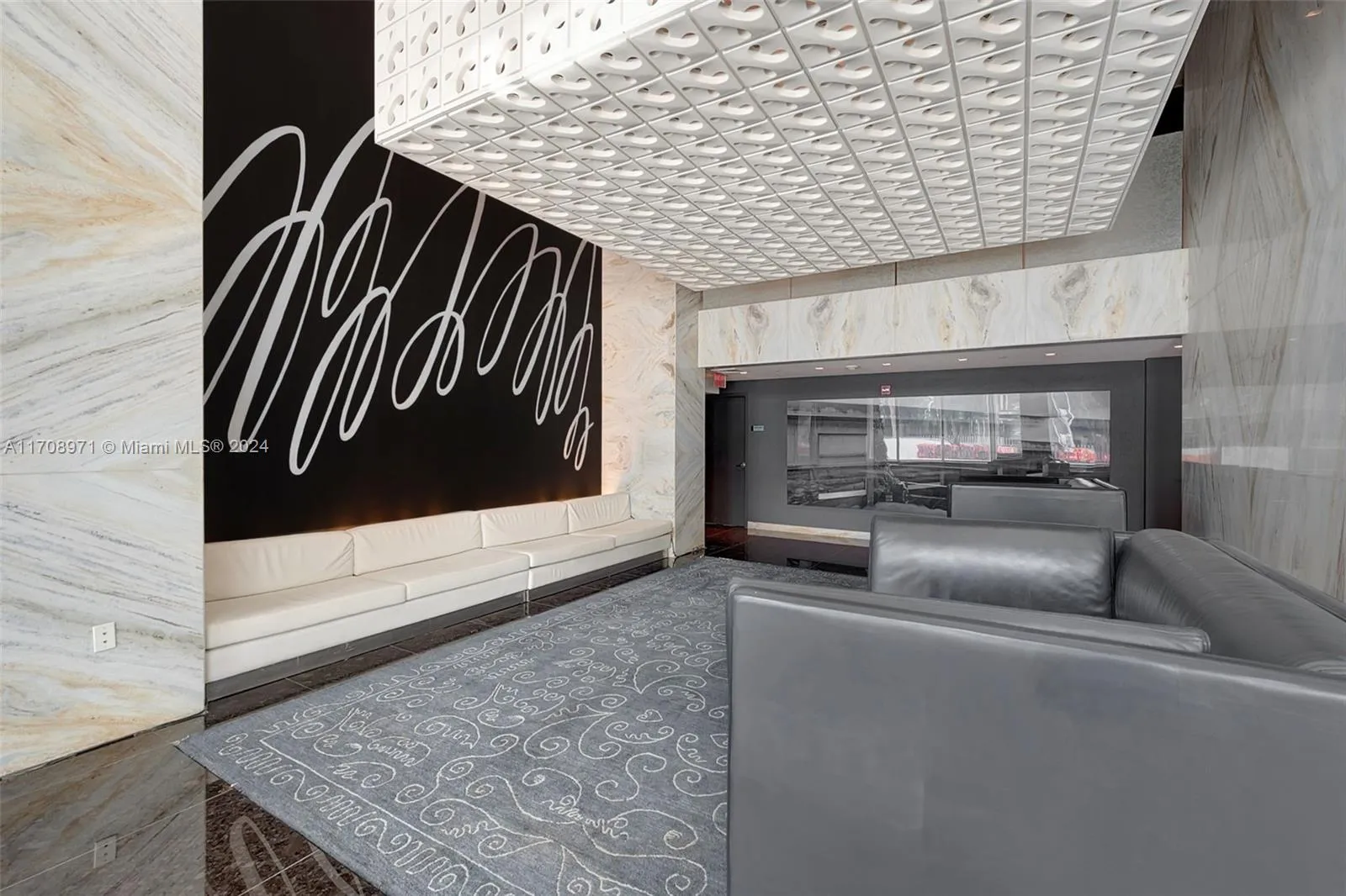 325 S Biscayne Blvd # 2614, Miami FL 33131