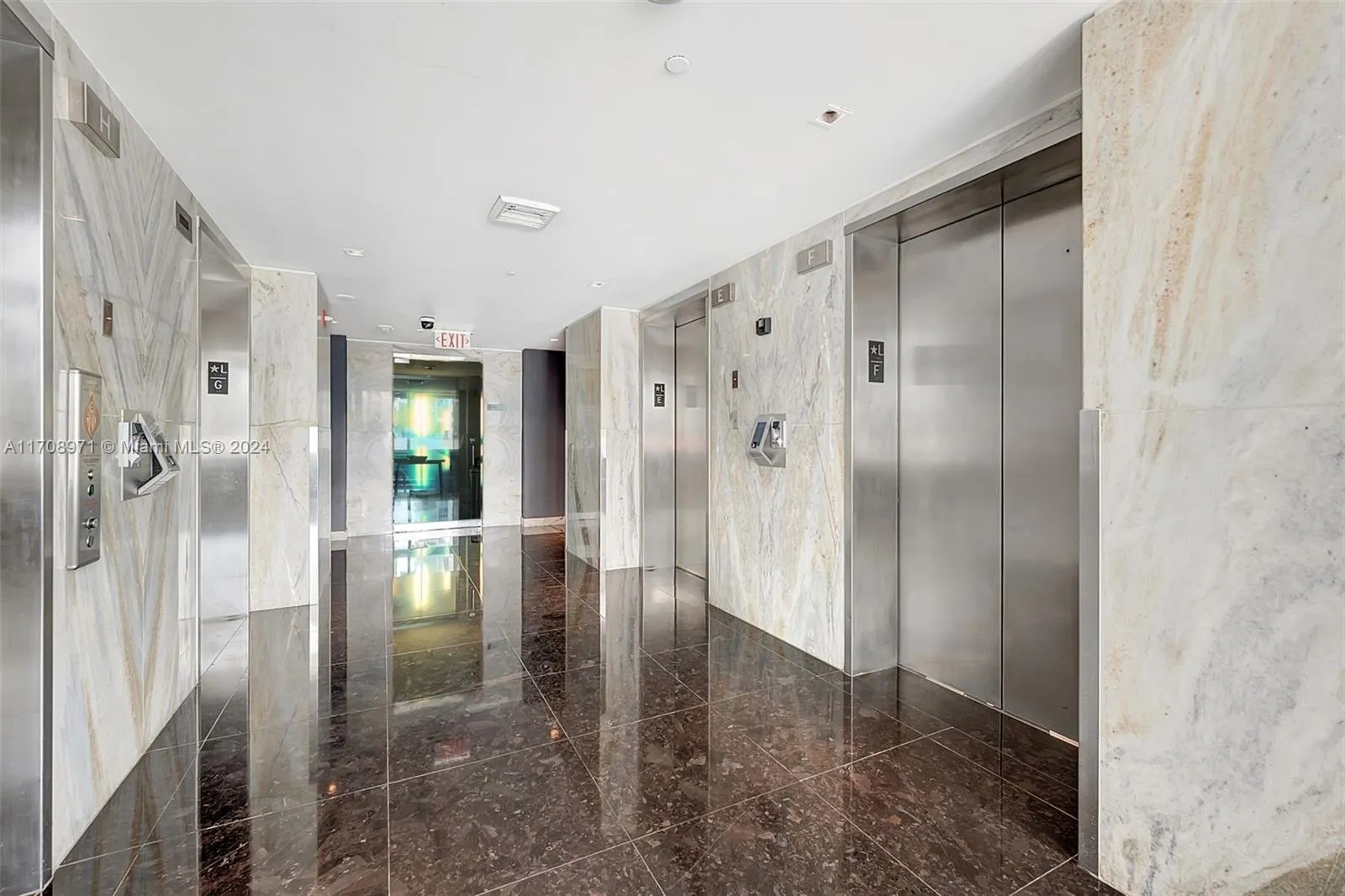 325 S Biscayne Blvd # 2614, Miami FL 33131