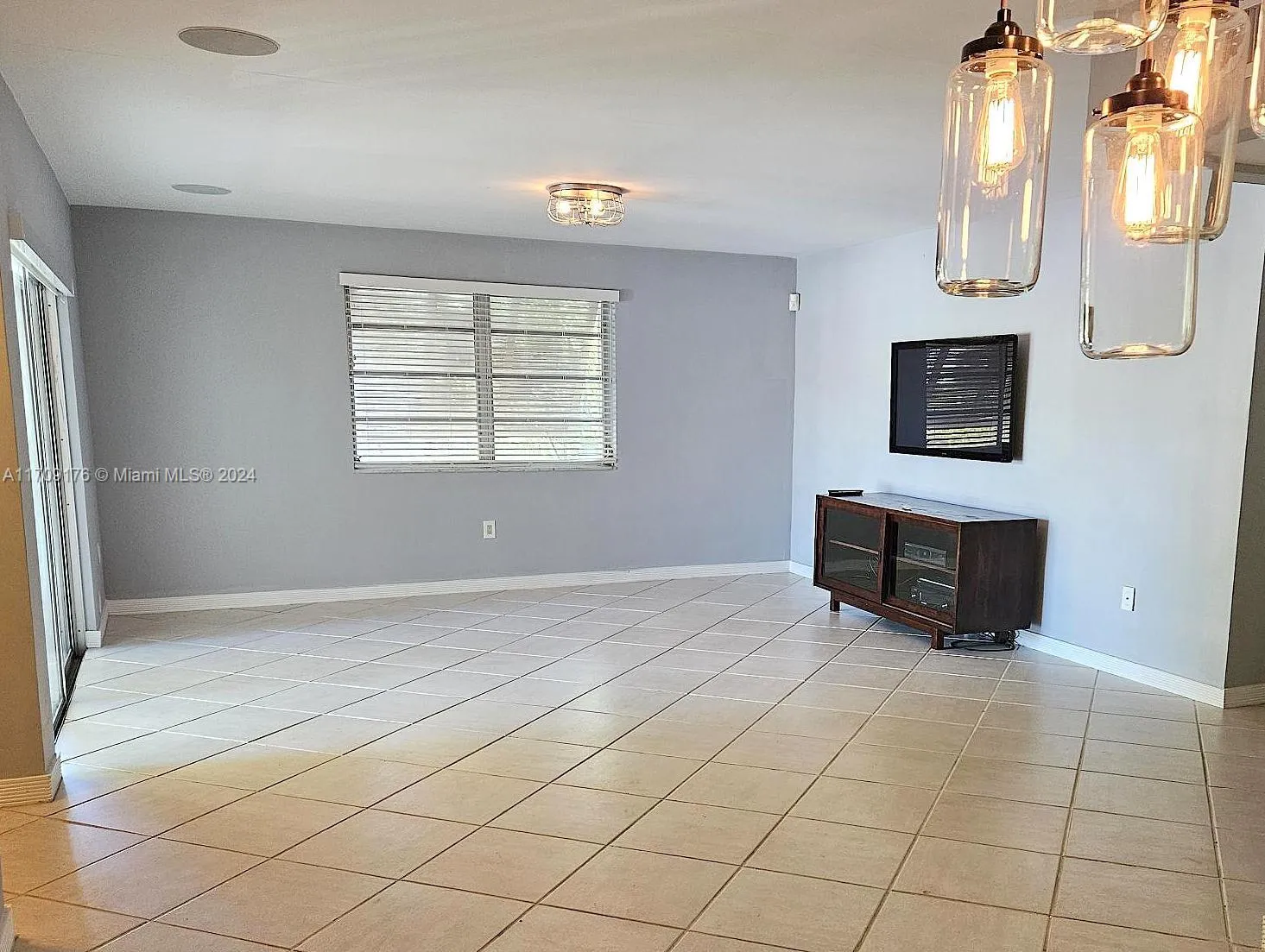 9350 SW 77th Ave # G7, Miami FL 33156
