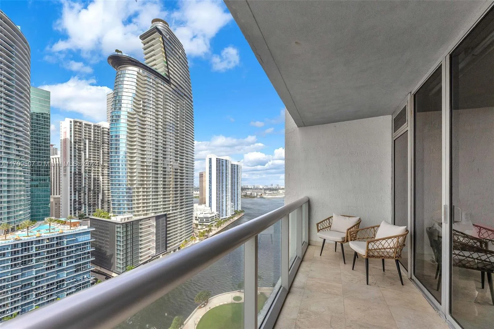 485 Brickell Ave # 2503, Miami FL 33131