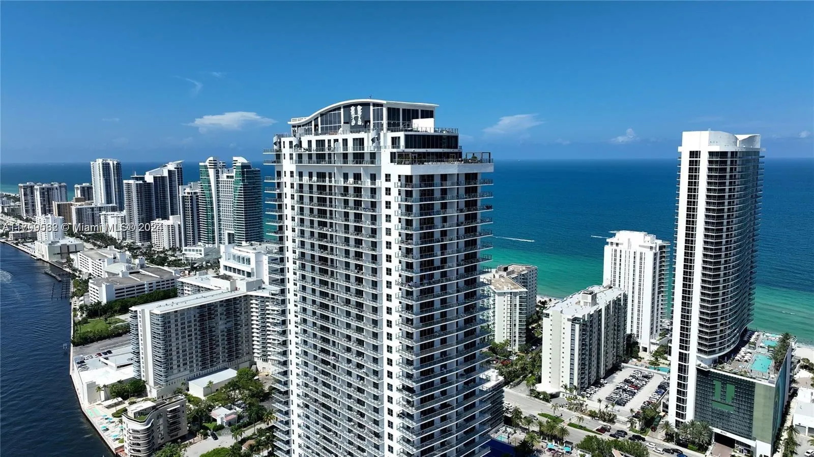2 bedroom 2 bath for sale at 4010 S Ocean Dr # R3305, Hollywood FL 33019