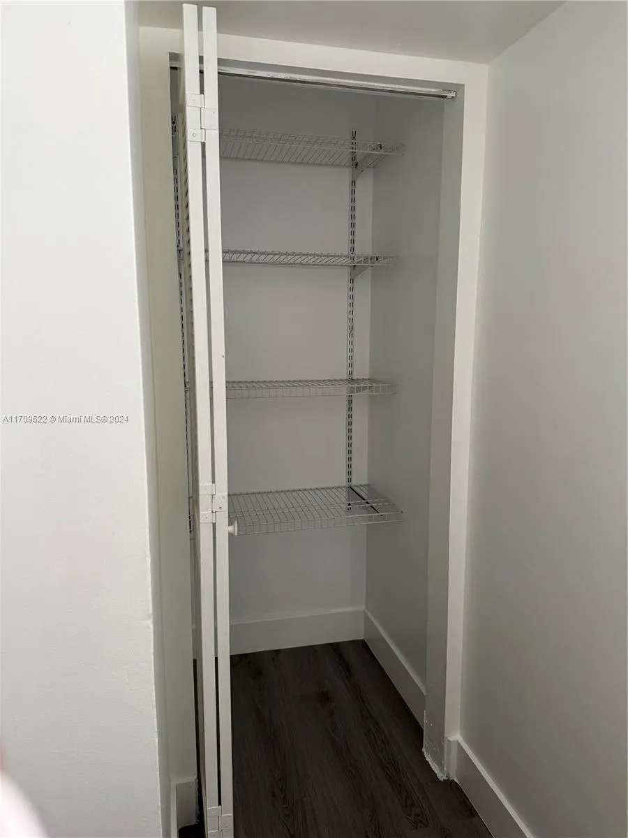 2400 Acapulco Dr, Miramar FL 33023