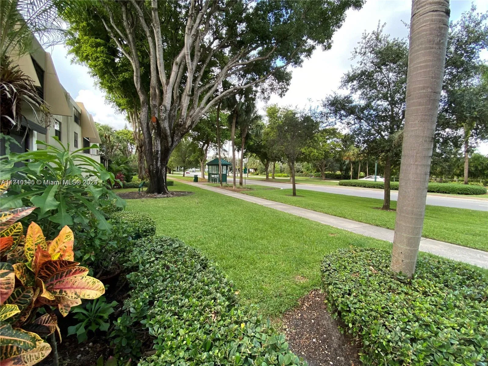 20300 W Country Club Dr # 3, Aventura FL 33180