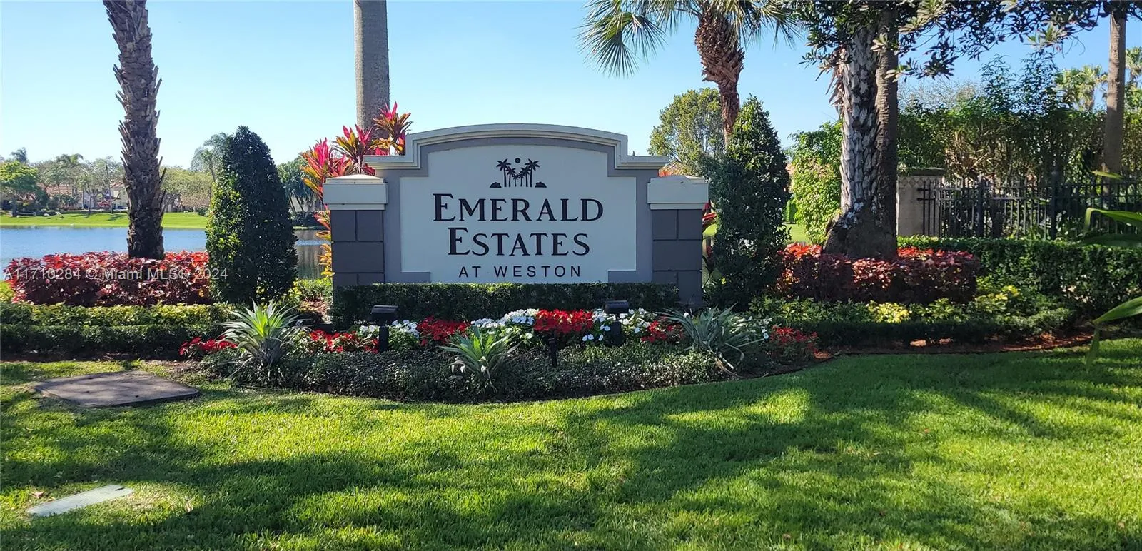 3 bedroom 2 bath for rent at 4120 Sapphire St, Weston FL 33331