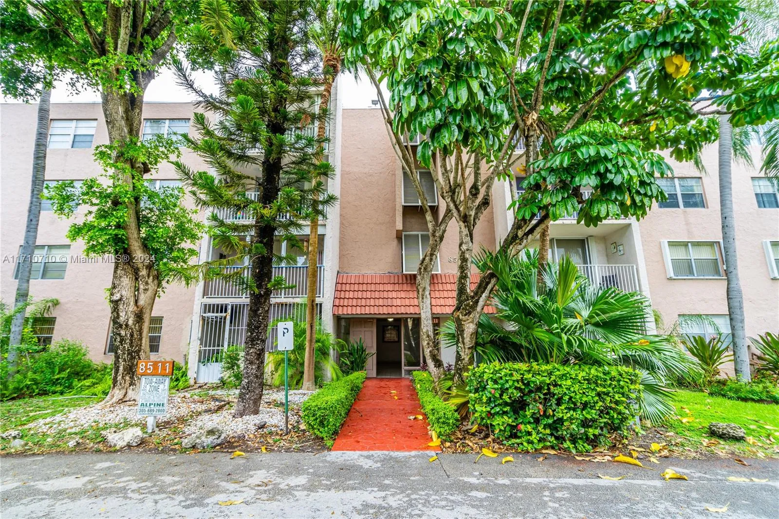 8511 NW 8th St # 5, Miami FL 33126