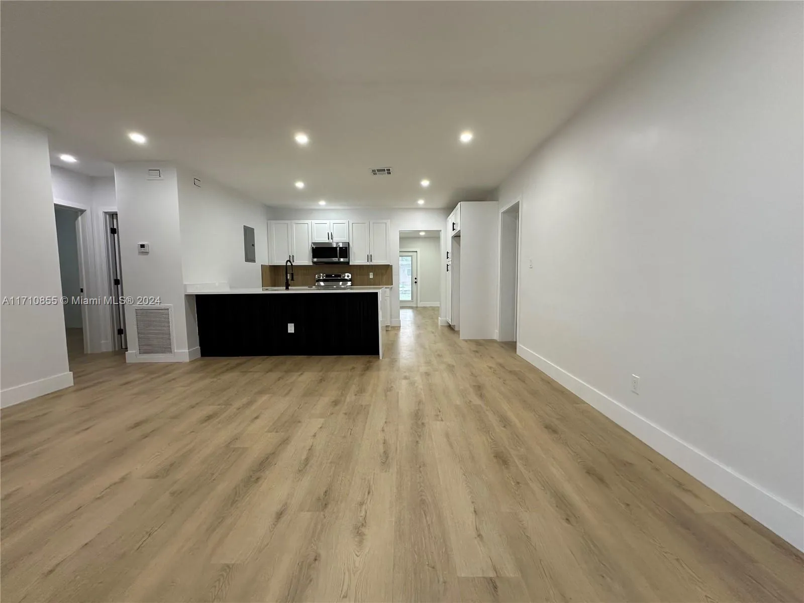 1209 NW 9th Ave, Fort Lauderdale FL 33311