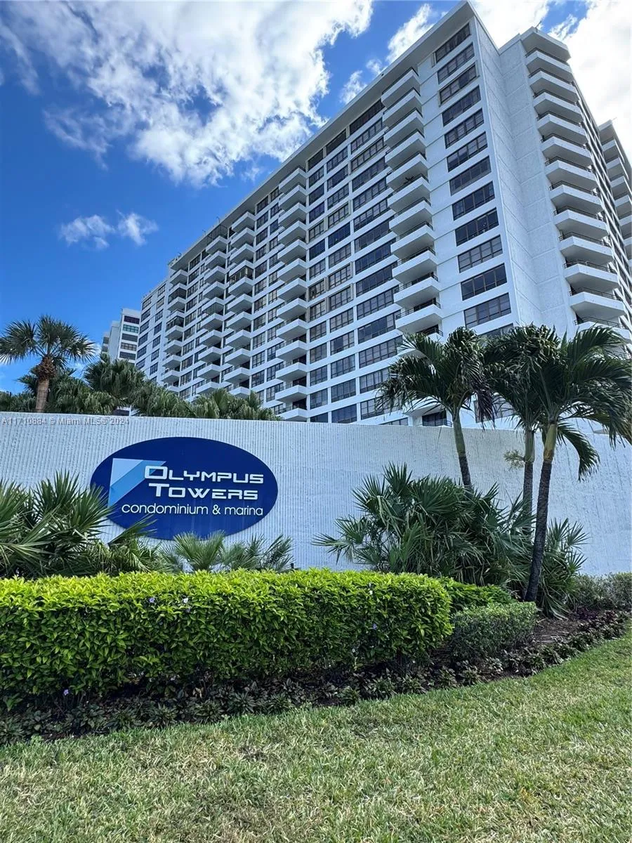 1 bedroom 1 bath for sale at 600 Three Islands Blvd # 901, Hallandale Beach FL 33009