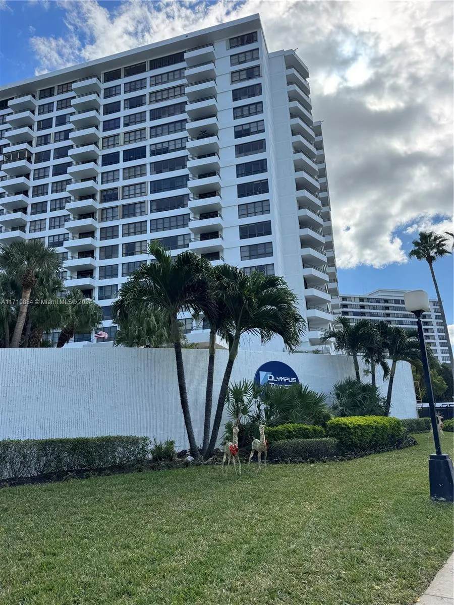 600 Three Islands Blvd # 901, Hallandale Beach FL 33009