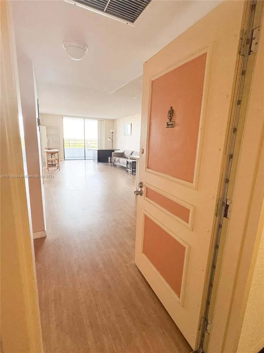 600 Three Islands Blvd # 901, Hallandale Beach FL 33009