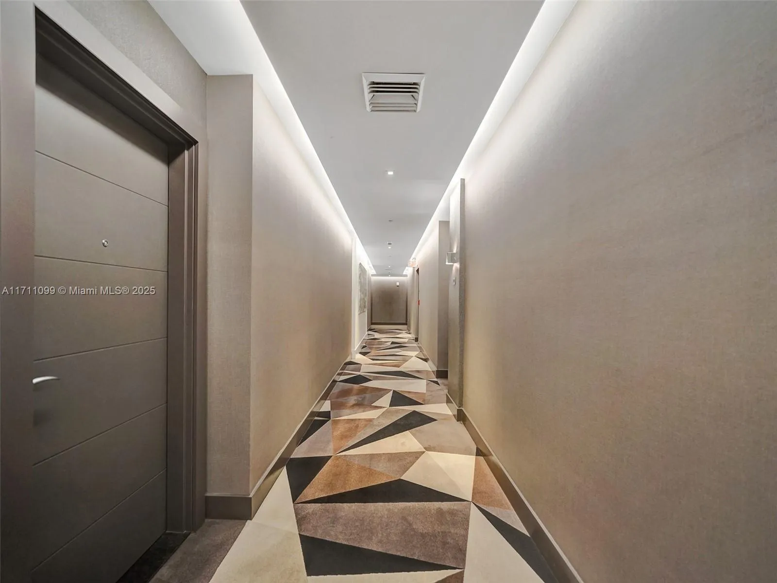 17301 Biscayne Blvd # 2008, North Miami Beach FL 33160