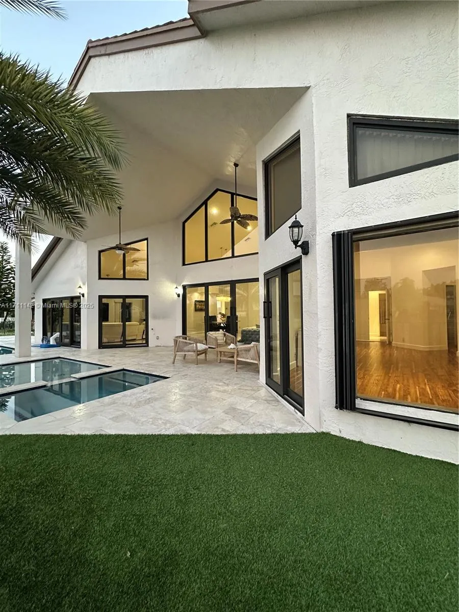 7720 NW 86th Way, Tamarac FL 33321