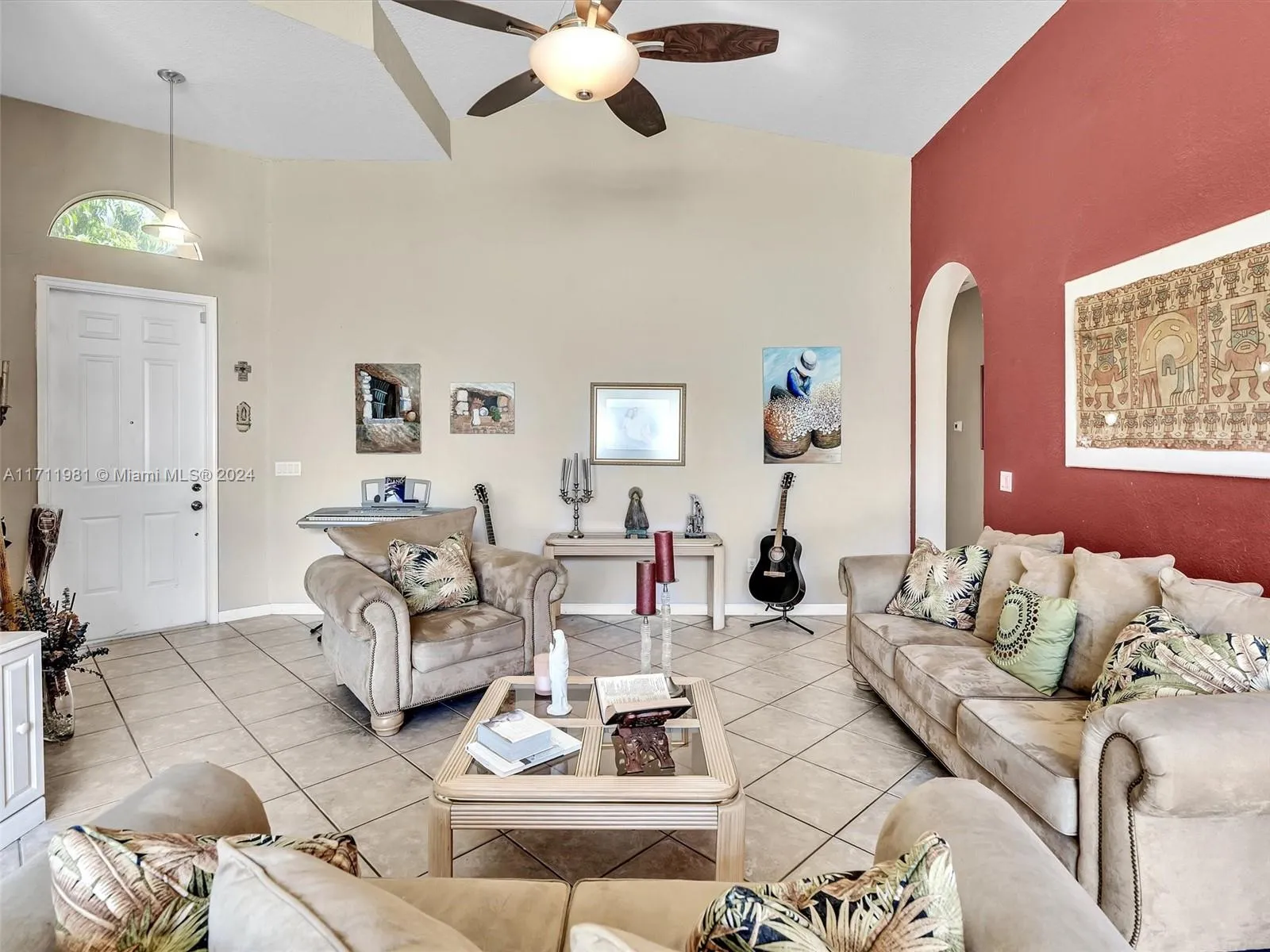 2202 Portofino Ave, Homestead FL 33033