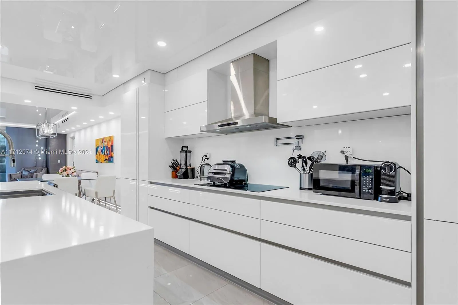 1850 S Ocean Dr # 407, Hallandale Beach FL 33009