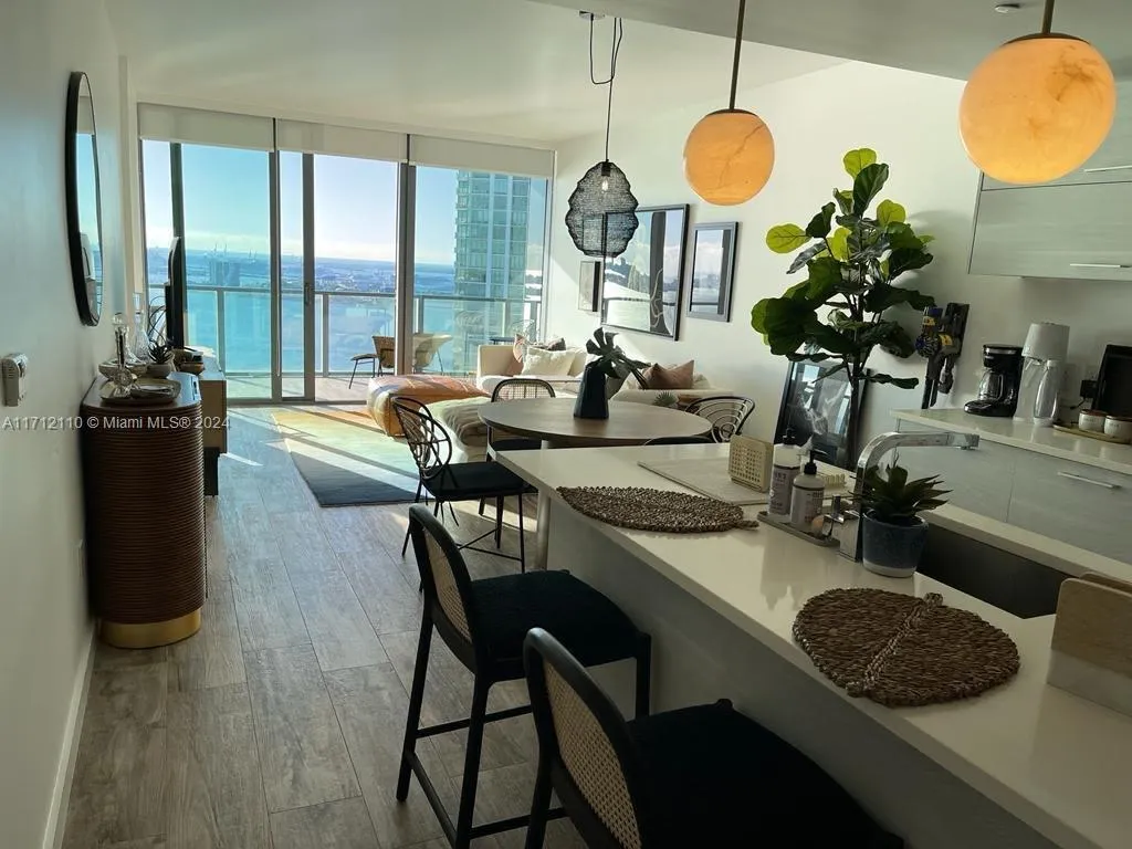 650 NE 32nd St # 3606, Miami FL 33137