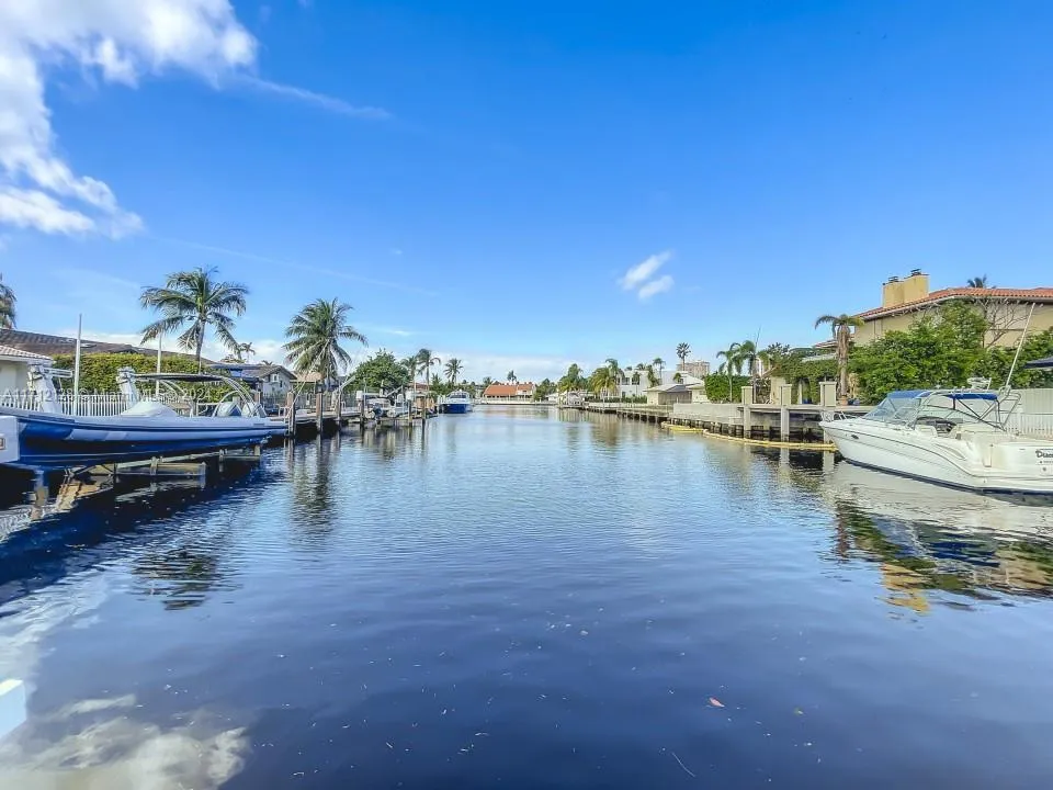 3351 NE 164th St, North Miami Beach FL 33160
