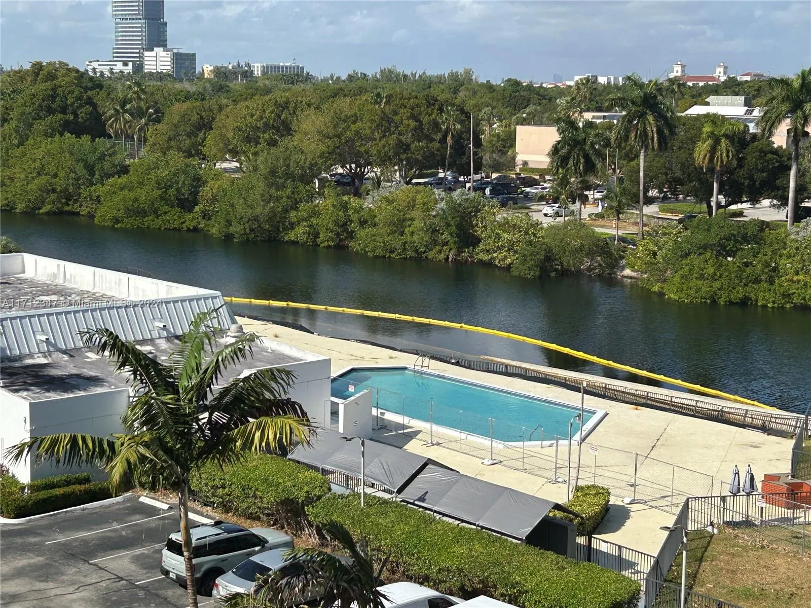3475 N Country Club Dr # 618, Aventura FL 33180
