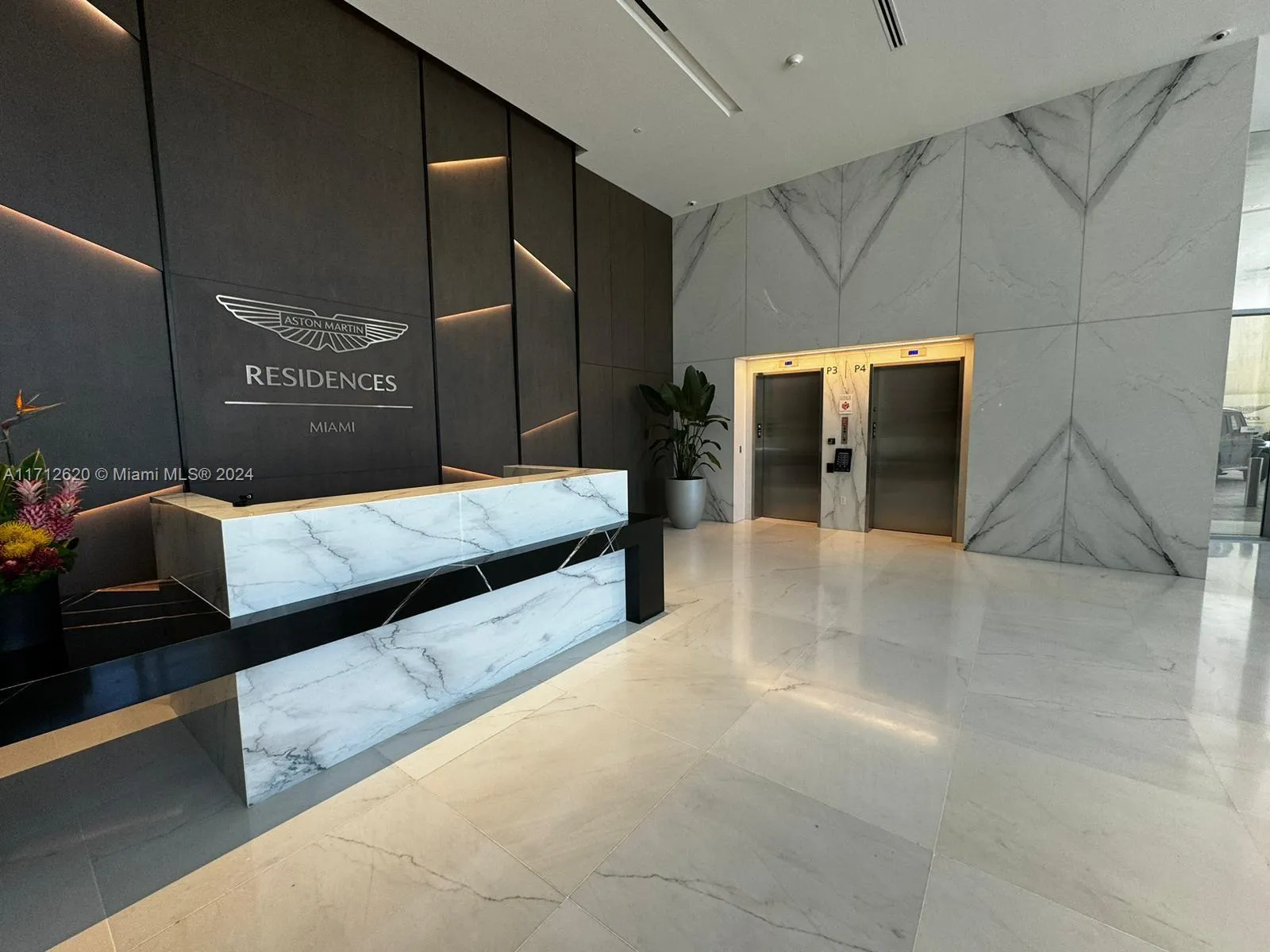 300 Biscayne Boulevard Way # 1806, Miami FL 33131