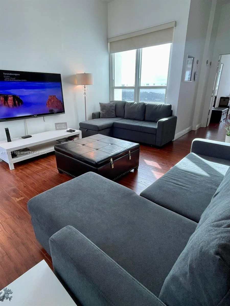 5445 Collins Ave, Miami Beach FL 33140