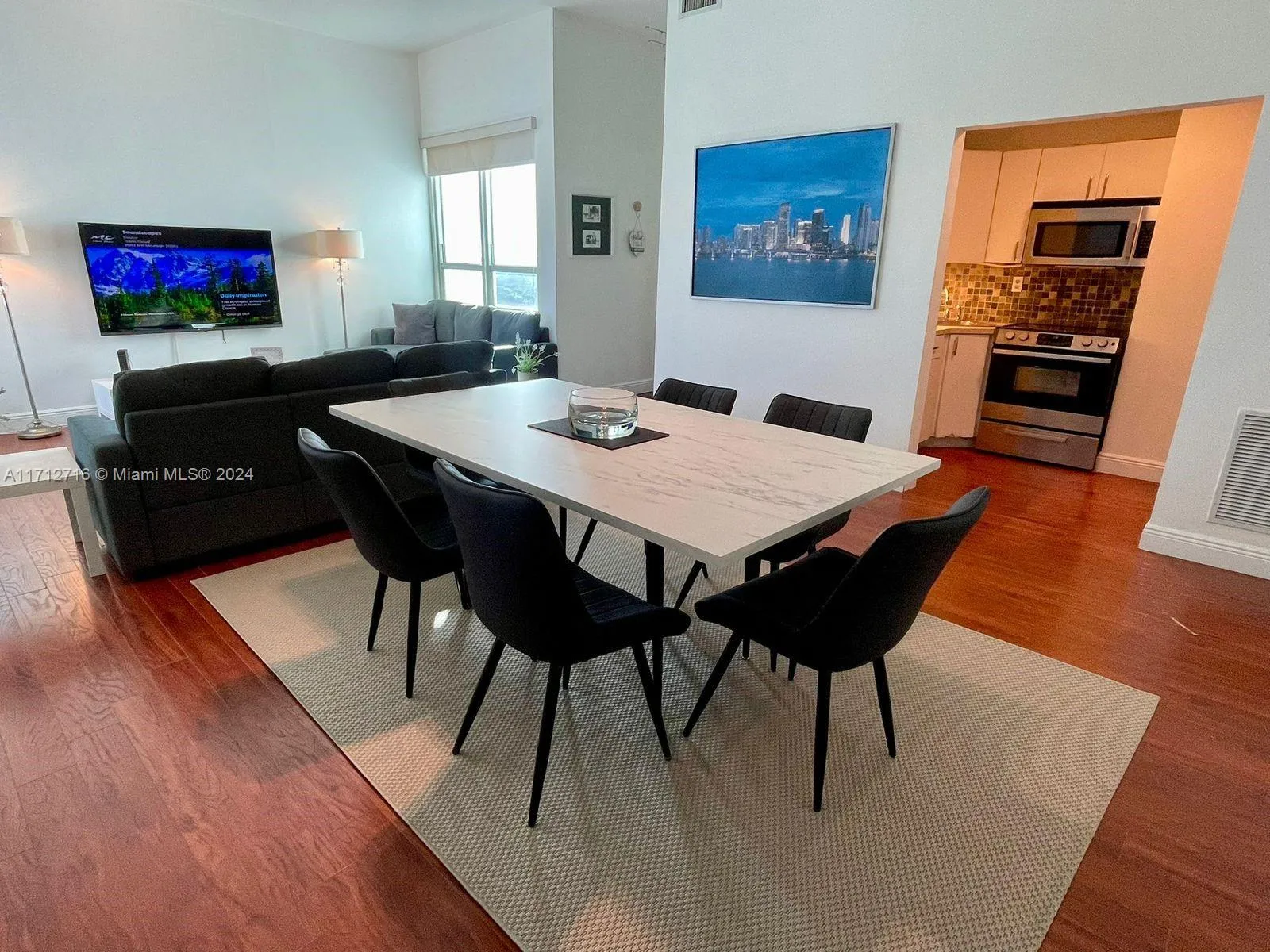 5445 Collins Ave, Miami Beach FL 33140