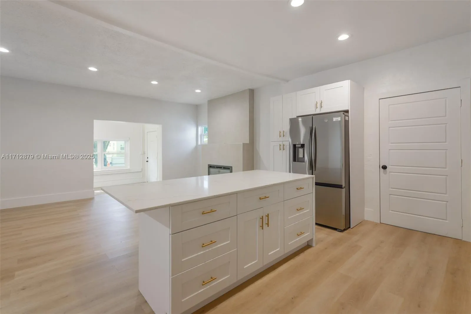 745 NW 47th Ter, Miami FL 33127