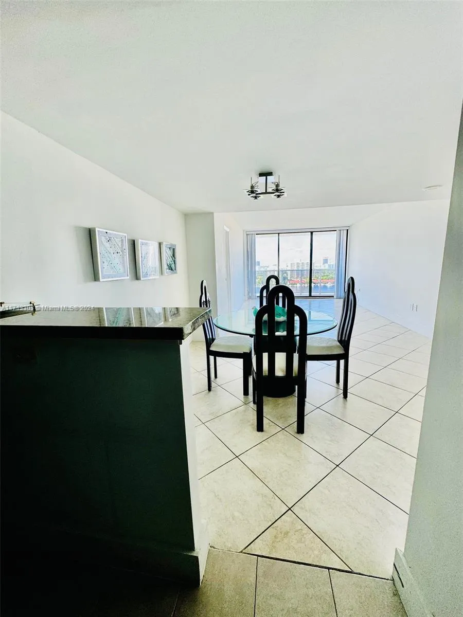 3625 N Country Club Dr # 2010, Aventura FL 33180