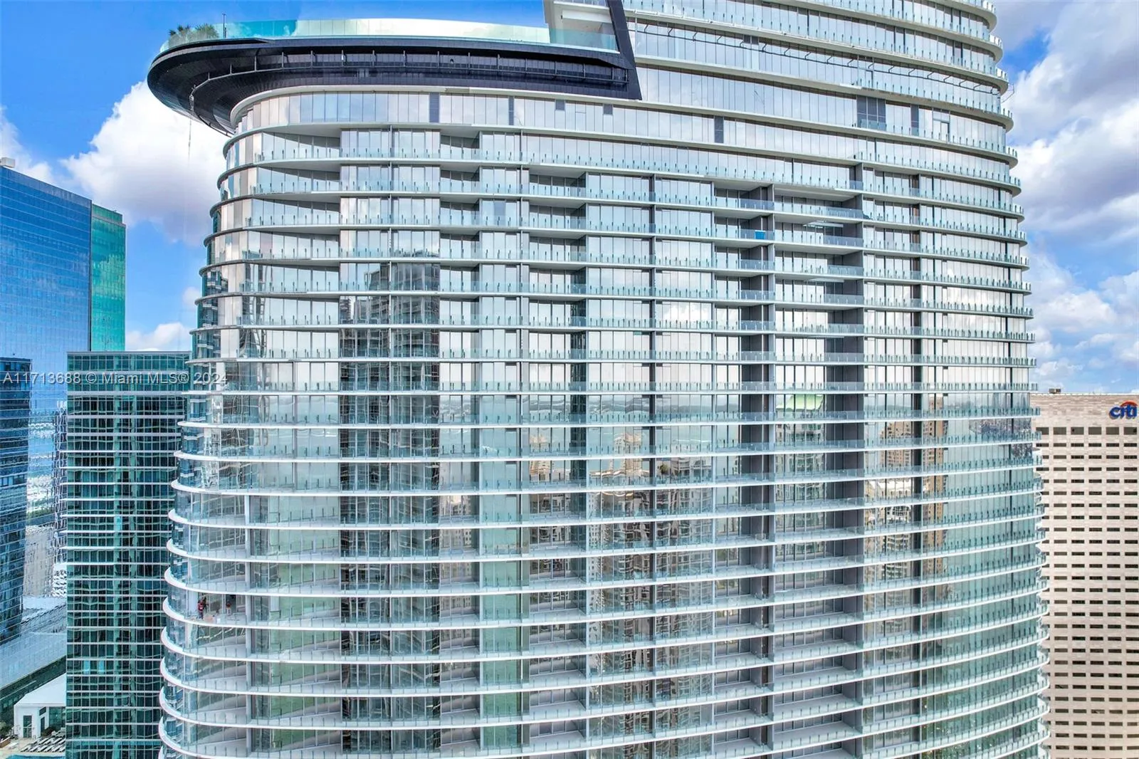 3 bedroom 4 bath for sale at 300 Biscayne Blvd Way # 4303, Miami FL 33131