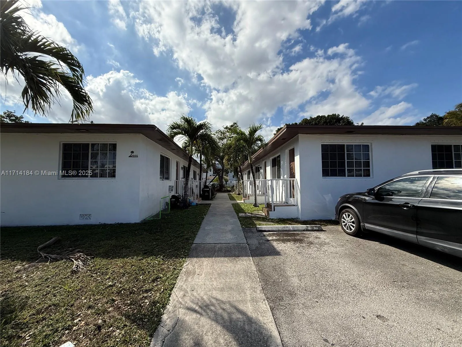 for sale at 2900 NW 10th Ave, Miami FL 33127