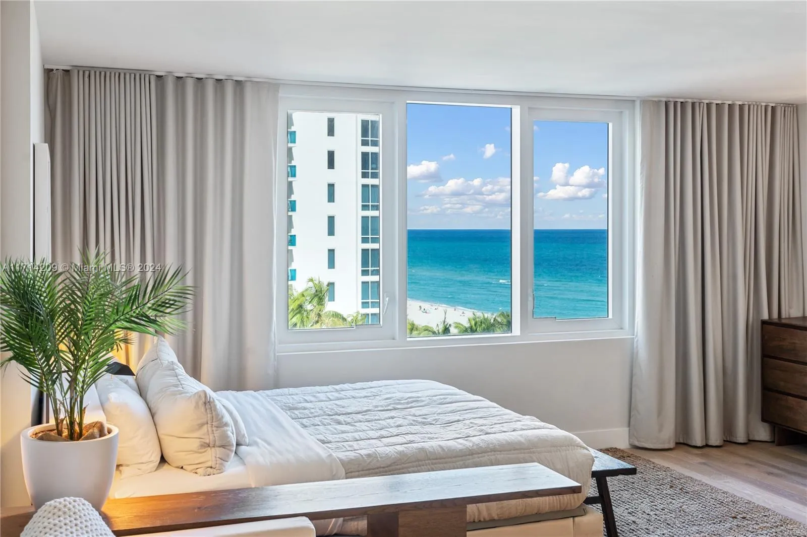 1 bath for rent at 2301 Collins Ave # 914, Miami Beach FL 33139