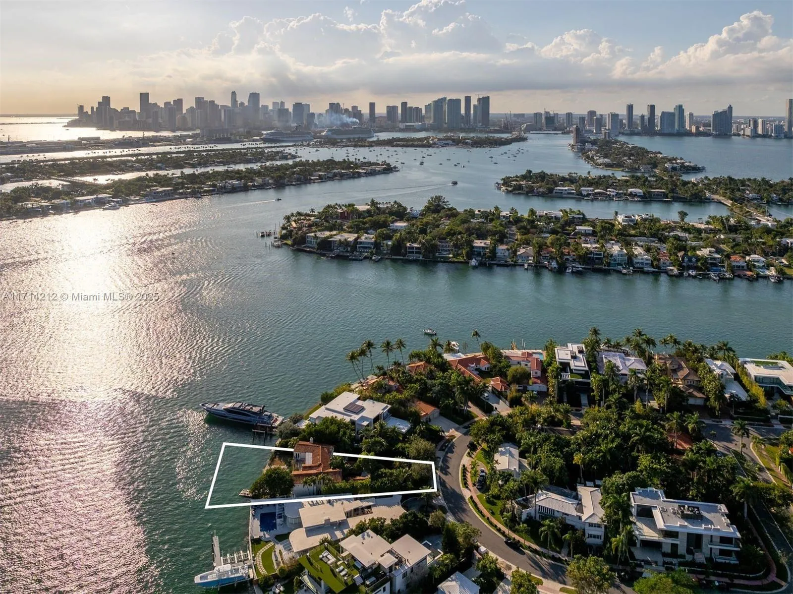 4 bedroom 5 bath for sale at 11 E Rivo Alto Dr, Miami Beach FL 33139