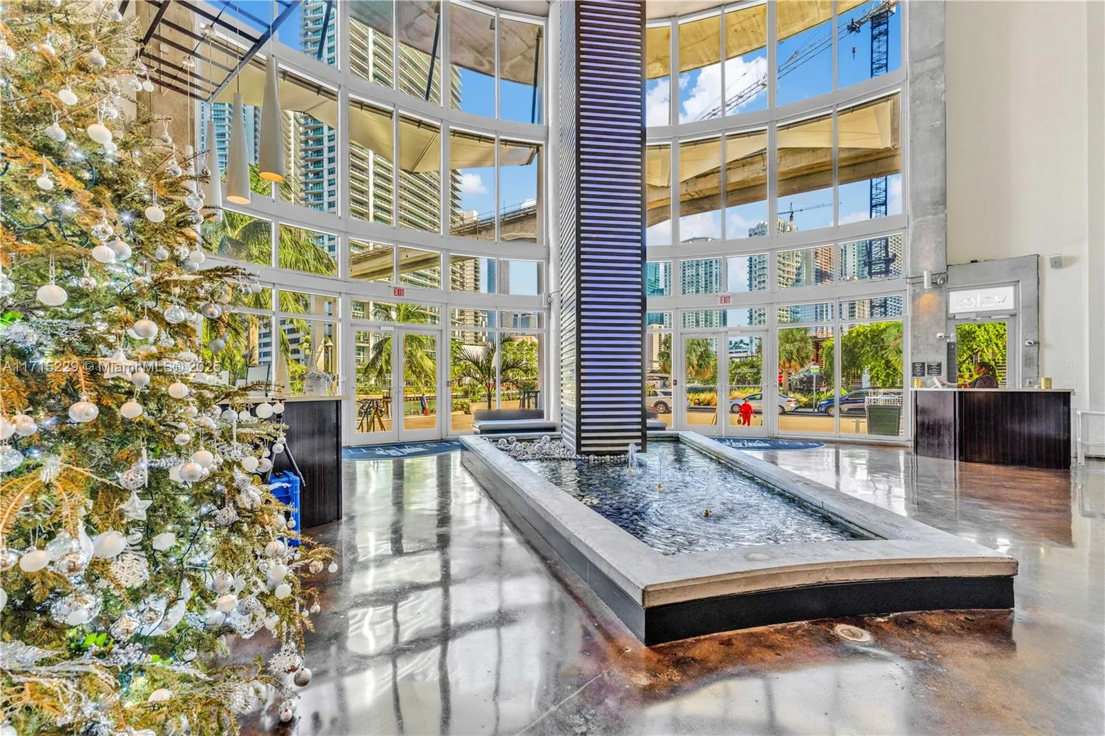 690 SW 1st Ct, Miami FL 33130