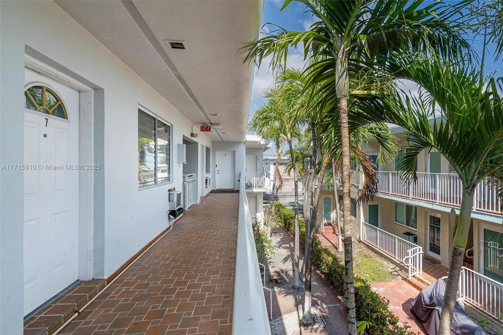 7721 Dickens Ave # 7, Miami Beach FL 33141