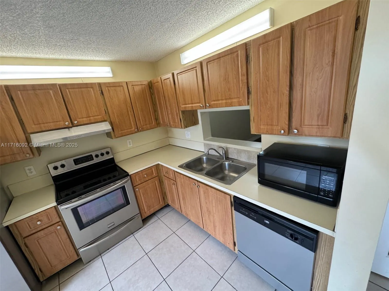 8041 Southgate Blvd # H5, North Lauderdale FL 33068