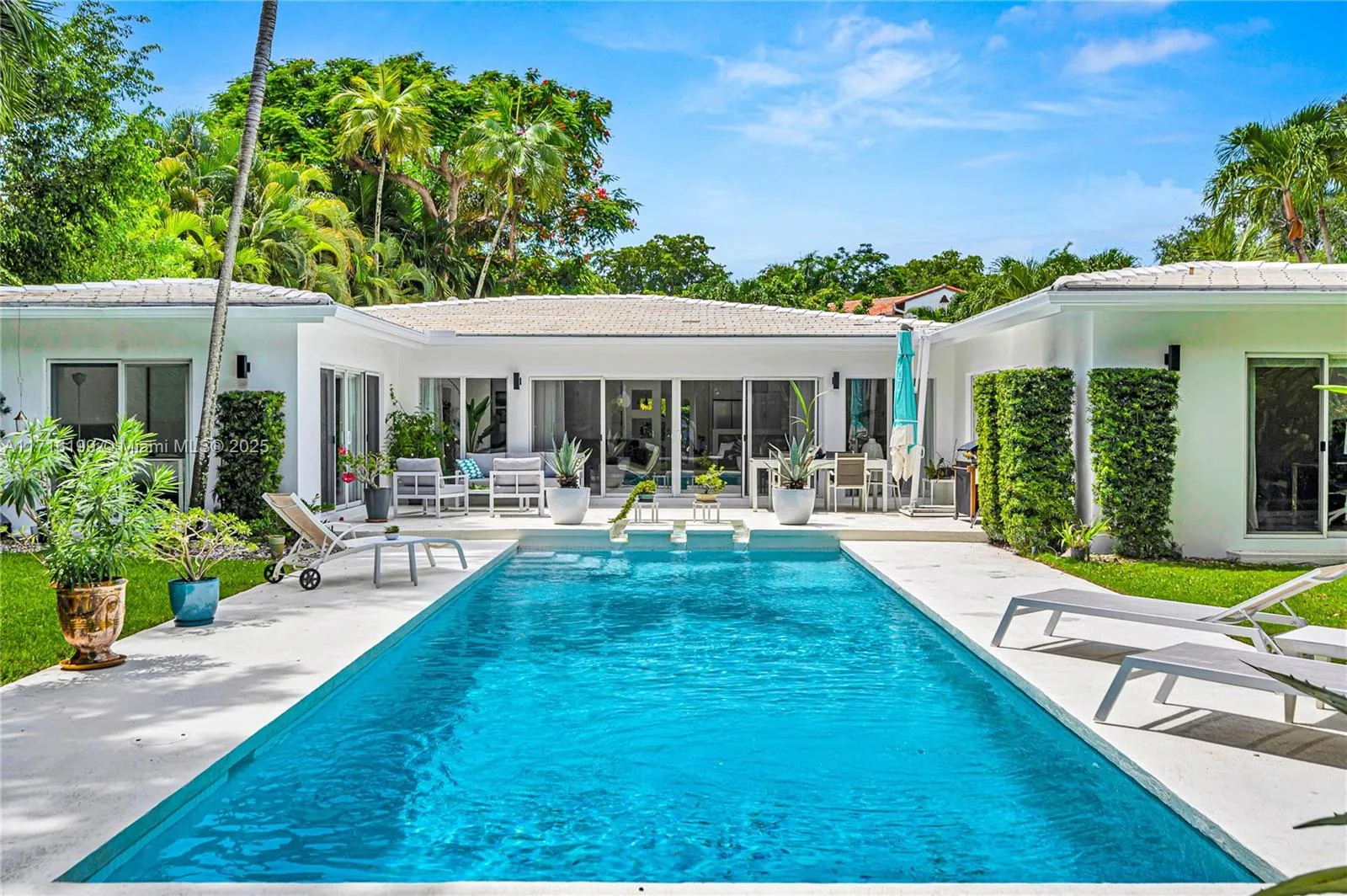 203 Ridgewood Rd, Coral Gables FL 33133