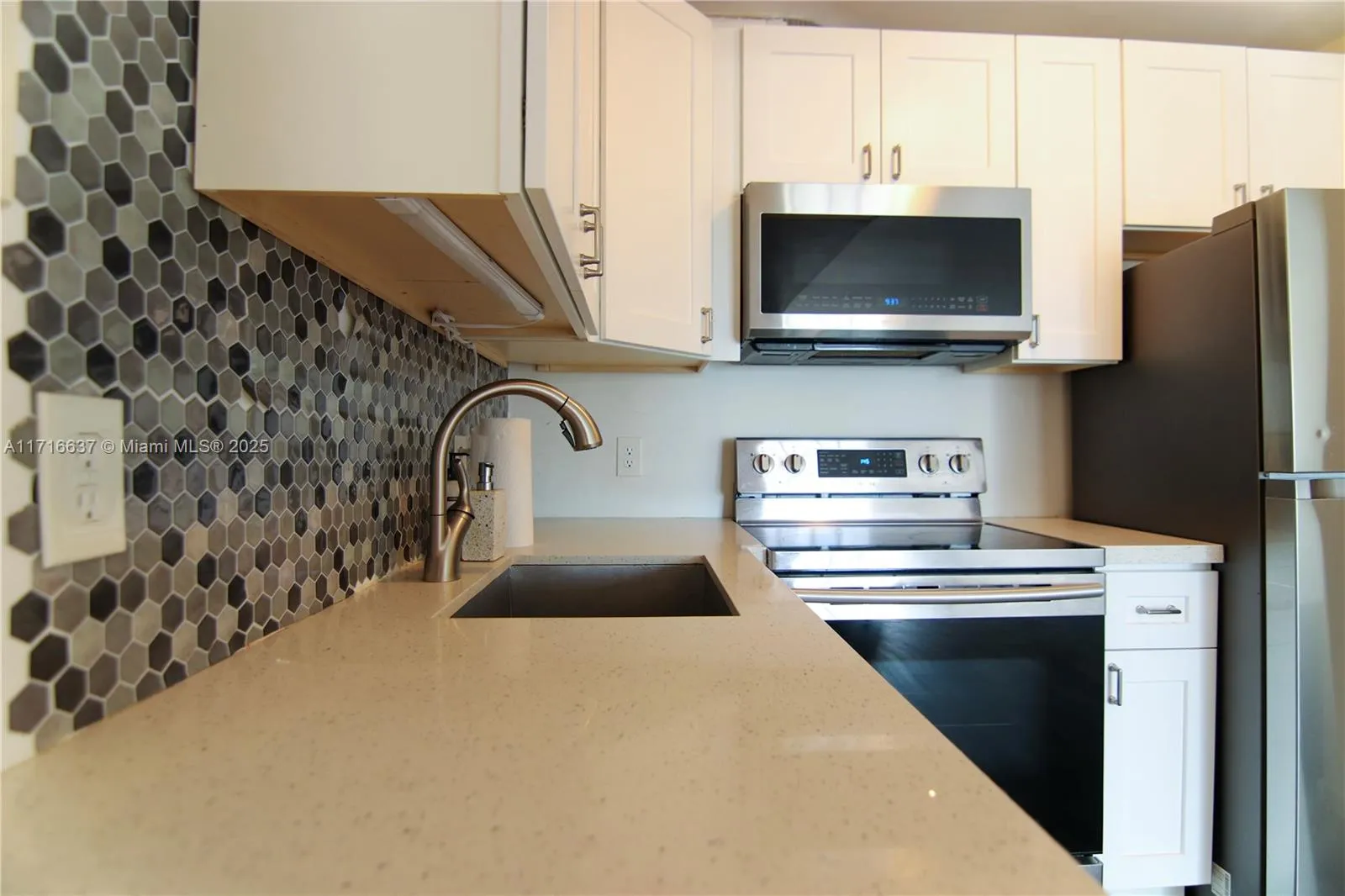 899 West Ave # 8D, Miami Beach FL 33139