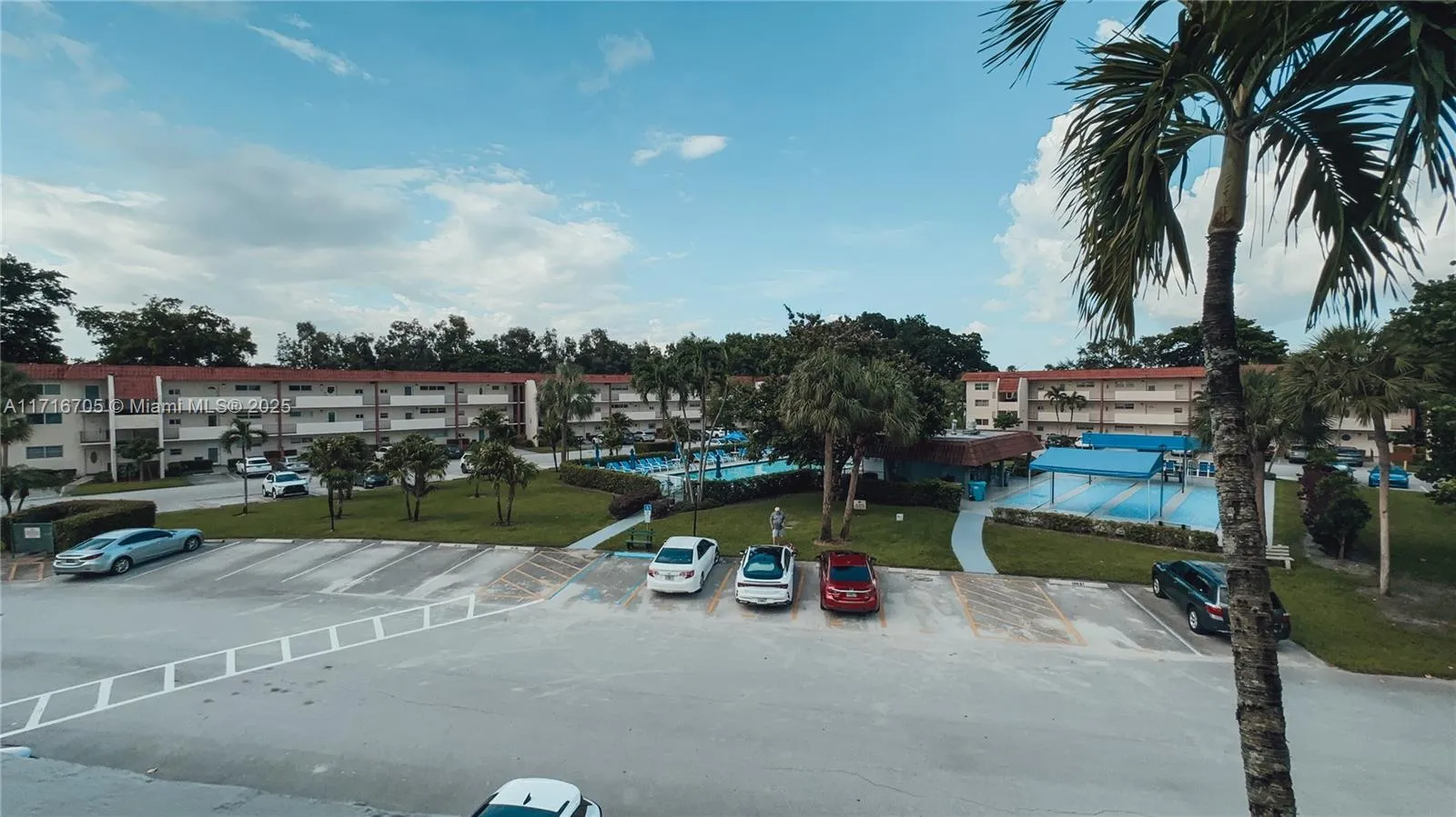 311 S Hollybrook Dr # 308, Pembroke Pines FL 33025