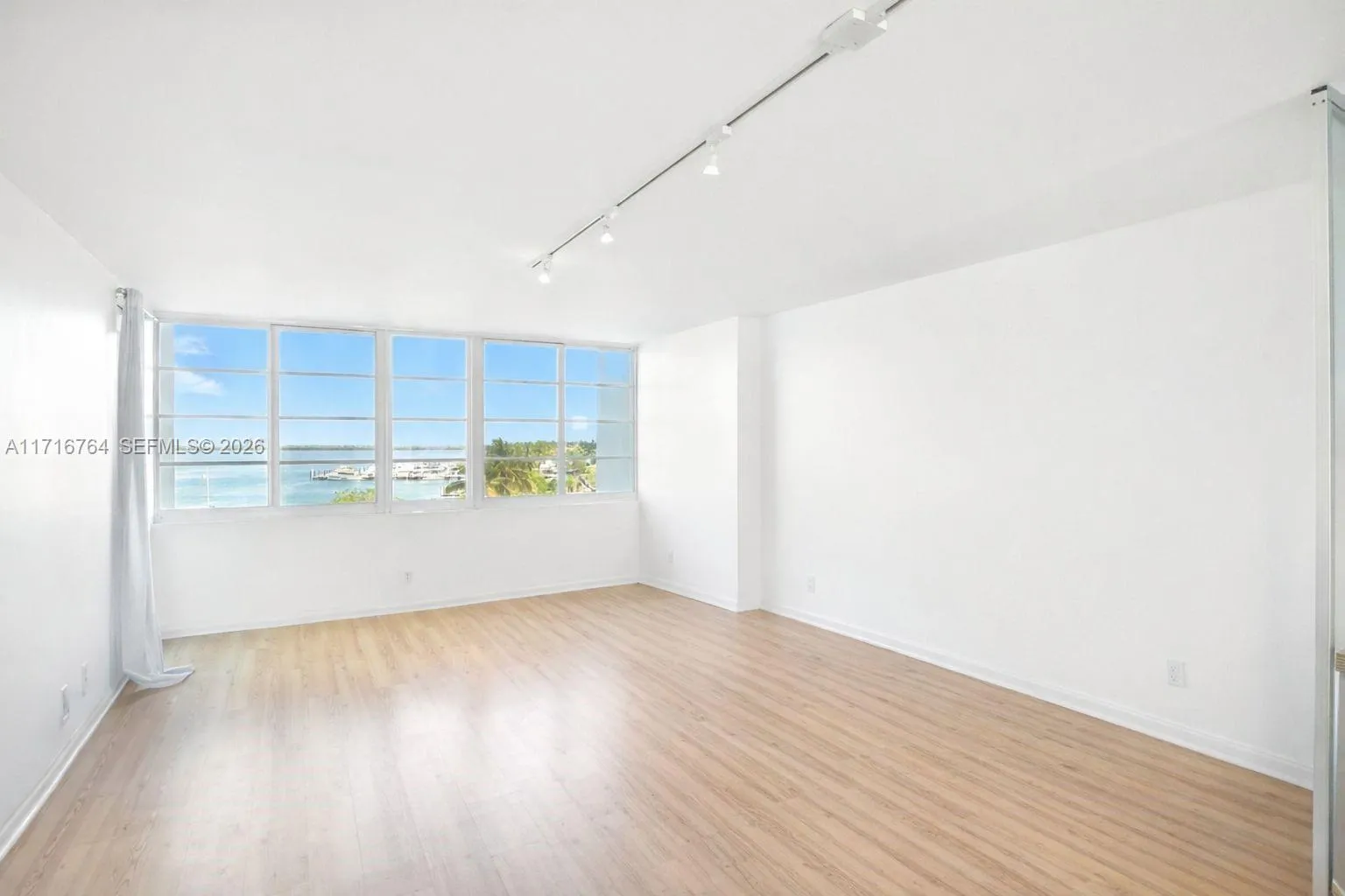 1670 Lincoln Ct # 6B, Miami Beach FL 33139