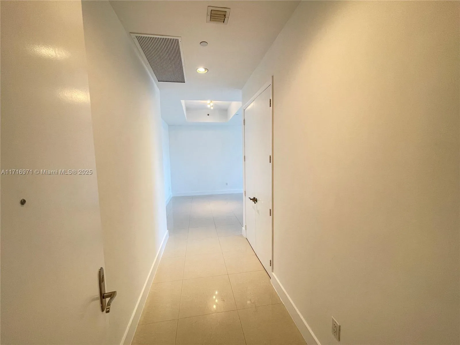 15901 Collins Ave # 3705, Sunny Isles Beach FL 33160