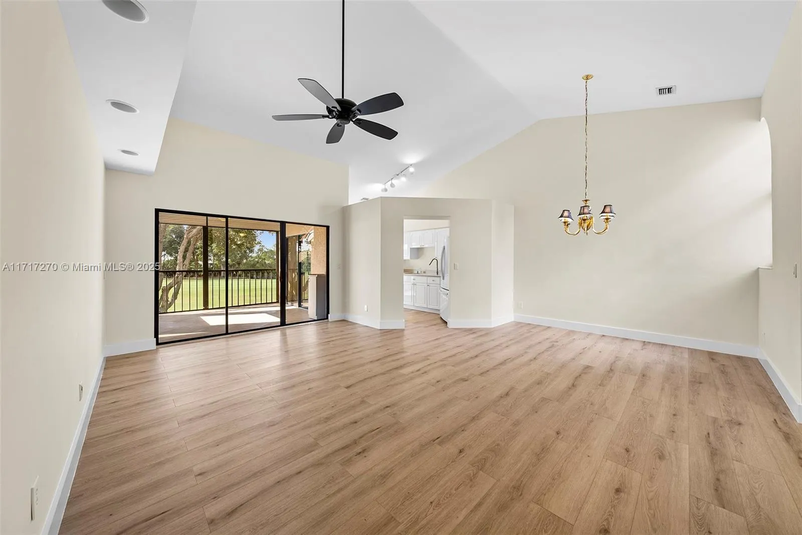 17332 Boca Club Blvd # 802, Boca Raton FL 33487
