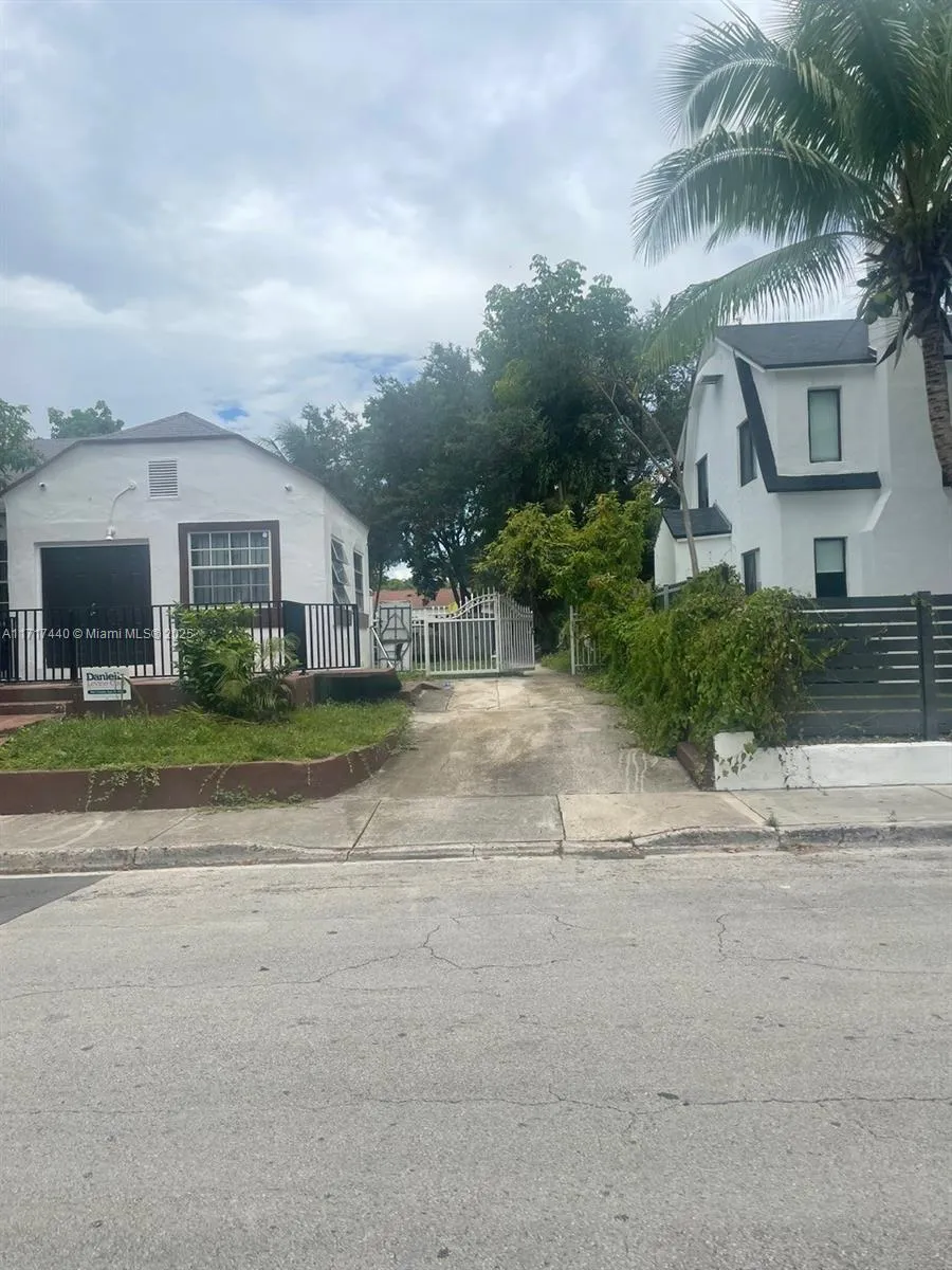 3 bedroom 1 bath for sale at 53 NE 50th Ter, Miami FL 33137