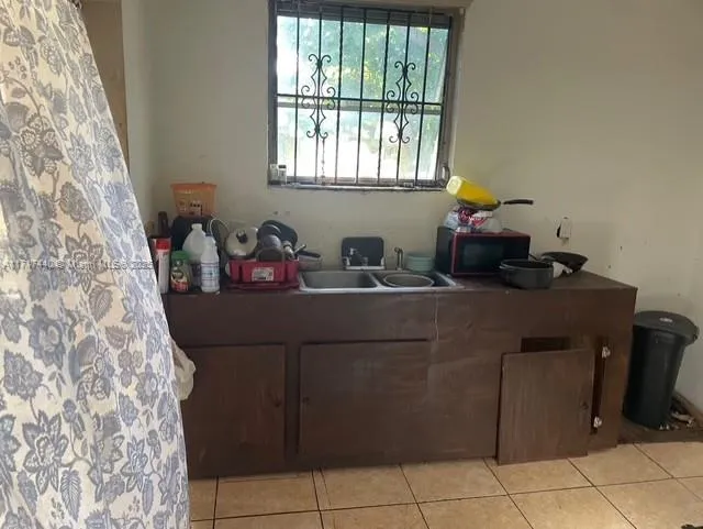 53 NE 50th Ter, Miami FL 33137
