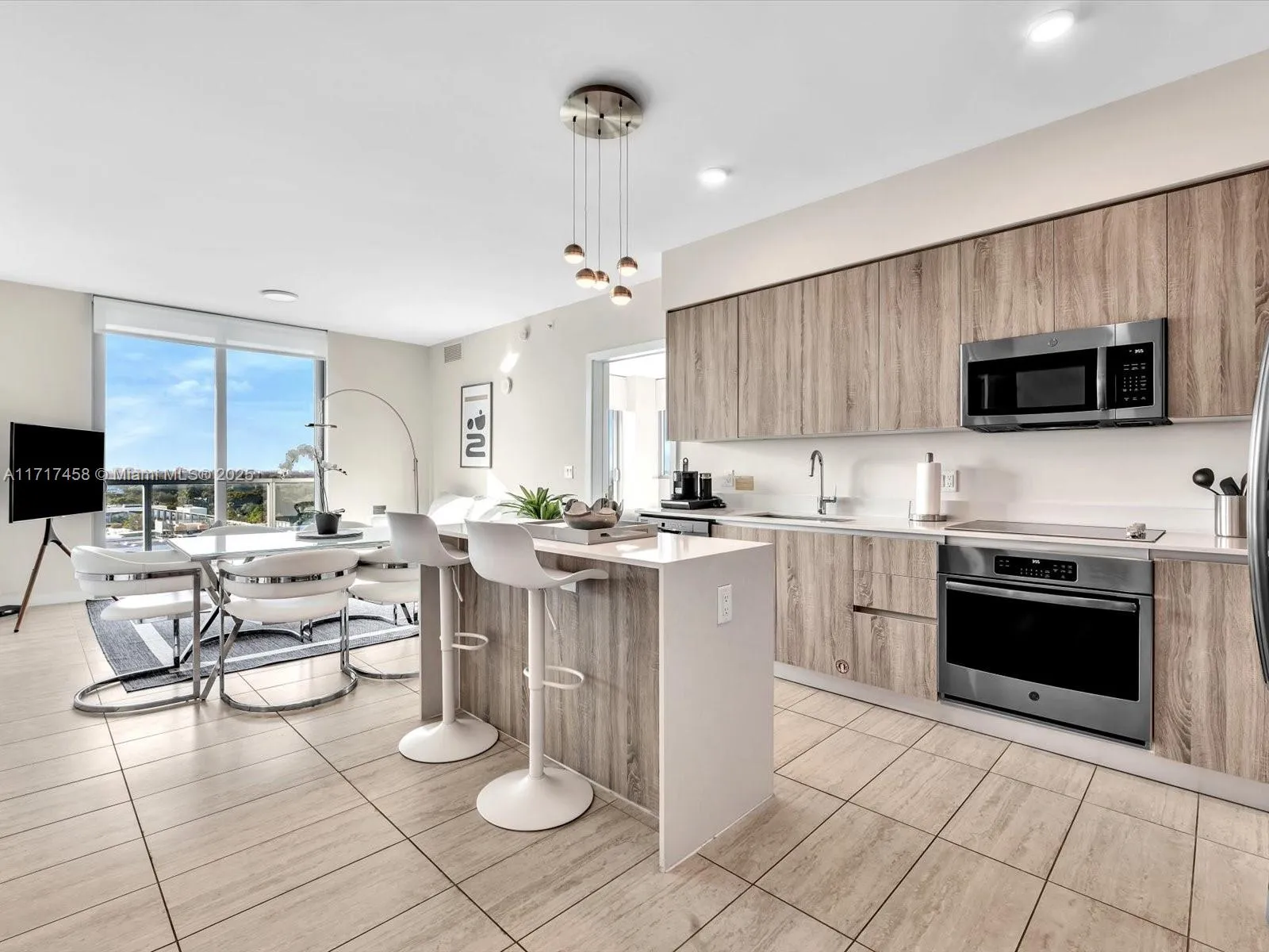3900 Biscayne Blvd # 907, Miami FL 33137