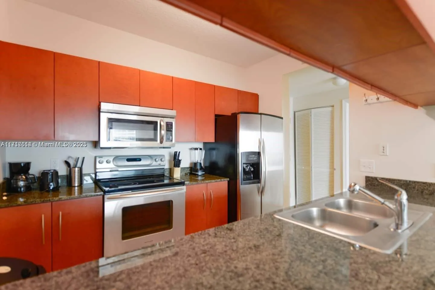 1200 BRICKELL BAY DR # 4217, Miami FL 33131