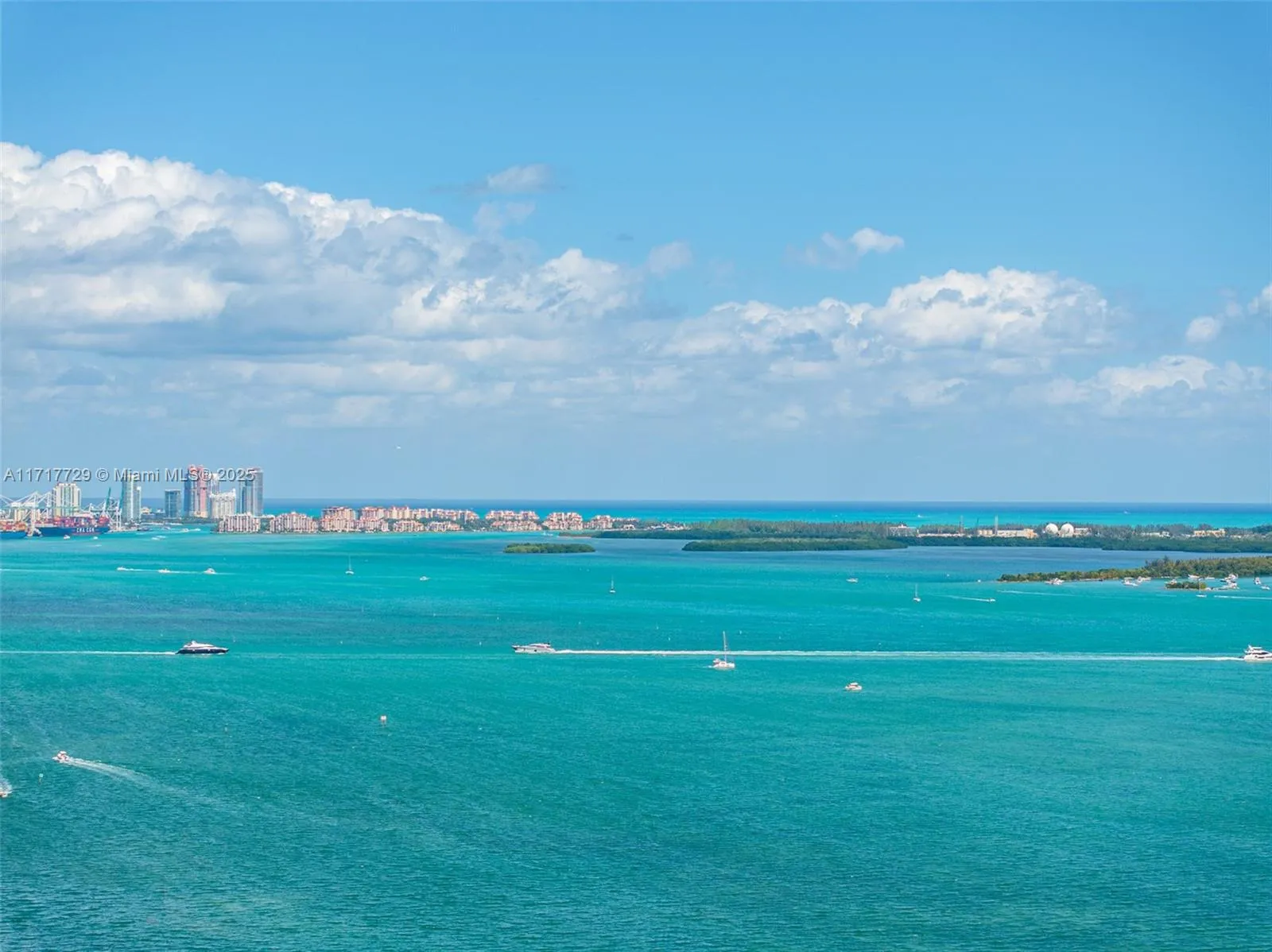 2 bedroom 2 bath for sale at 2101 Brickell Ave # 3203, Miami FL 33129