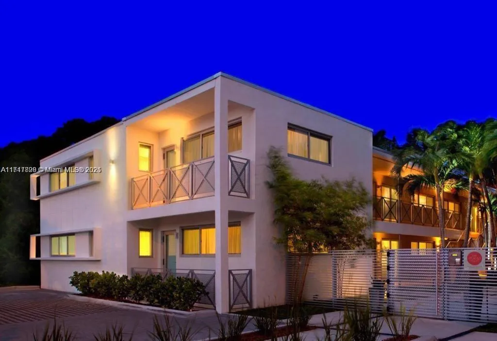 2 bedroom 1 bath for sale at 1816 Meridian Ave # 5, Miami Beach FL 33139