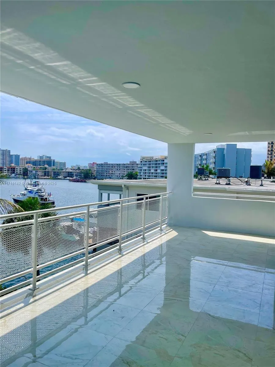 468 Golden Isles Dr # 402, Hallandale Beach FL 33009