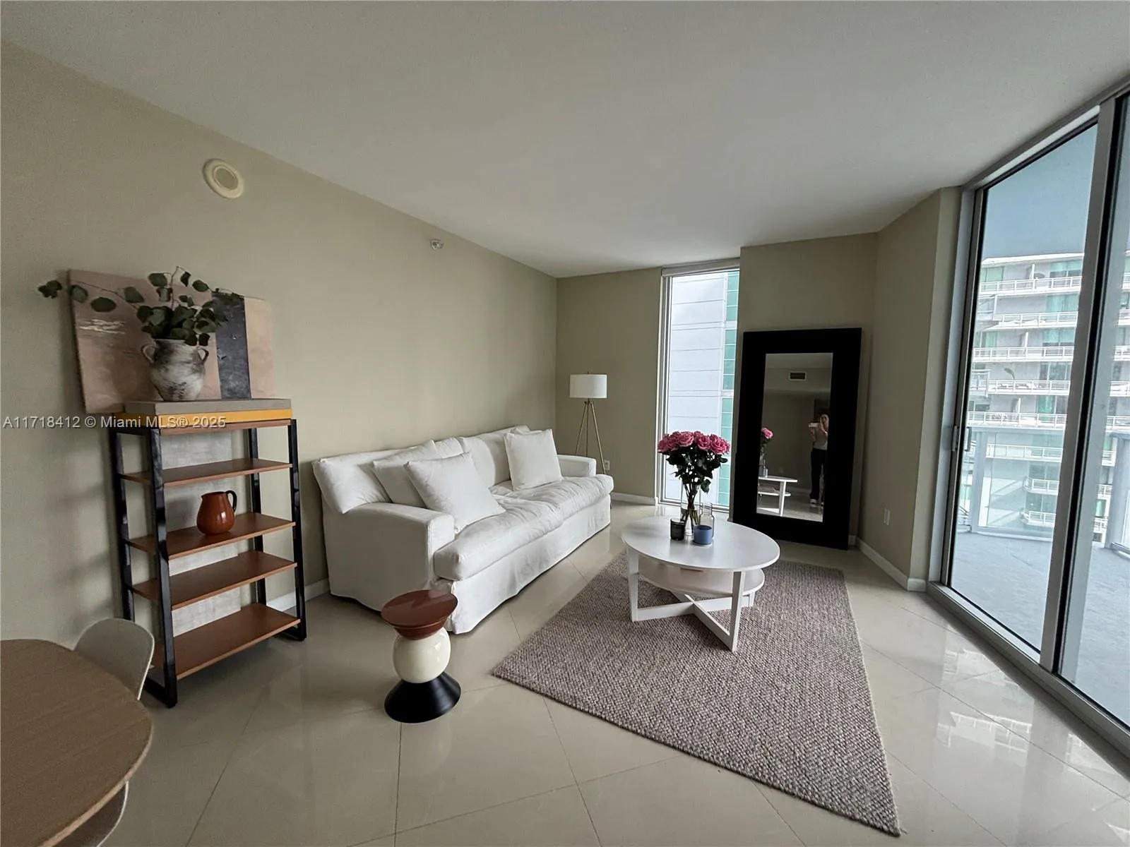 2 bedroom 2 bath for sale at 185 SW 7th St # 2012, Miami FL 33130