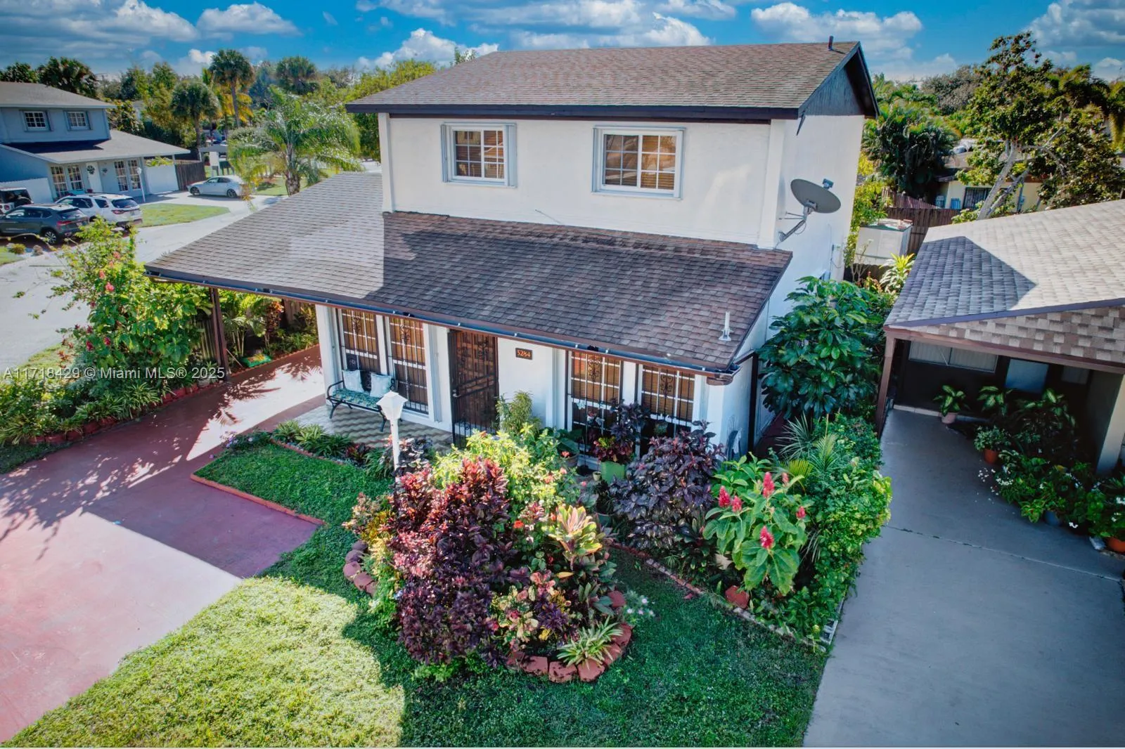 5284 NW 193rd Ln, Miami Gardens FL 33055