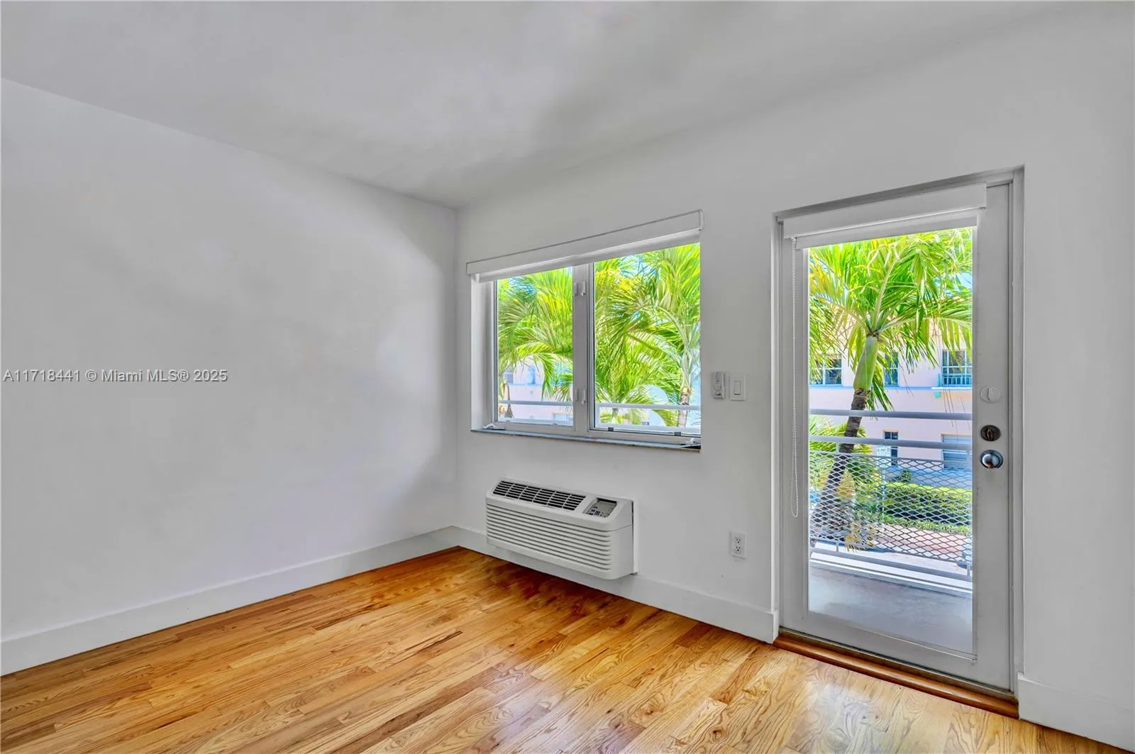 745 13th St # 10, Miami Beach FL 33139