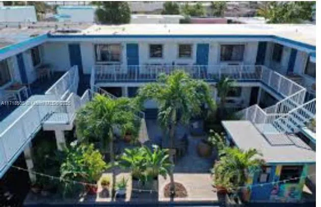 322 Nevada St, Hollywood FL 33019