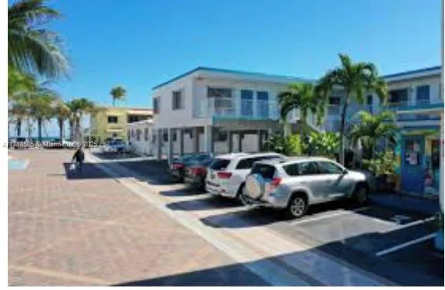 322 Nevada St, Hollywood FL 33019
